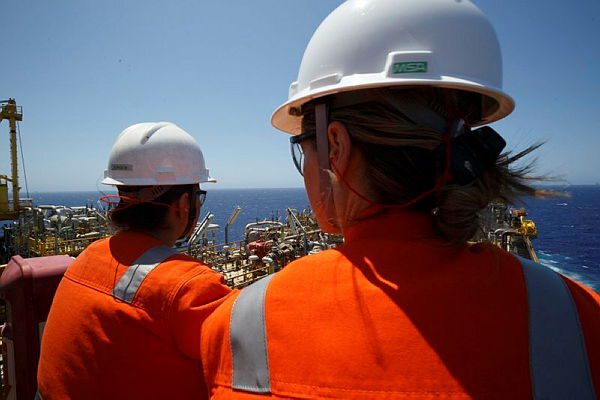 Produção de petróleo e gás cresce acima de 17% em agosto