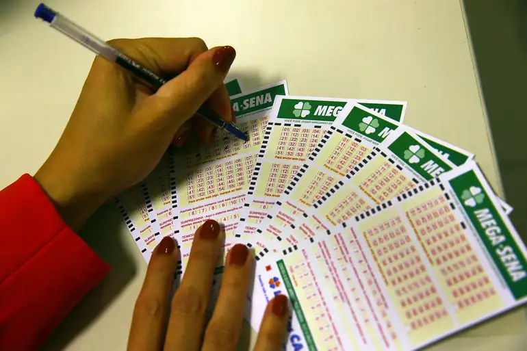 Mega-Sena acumula para R$ 112 milhões; confira os números sorteados